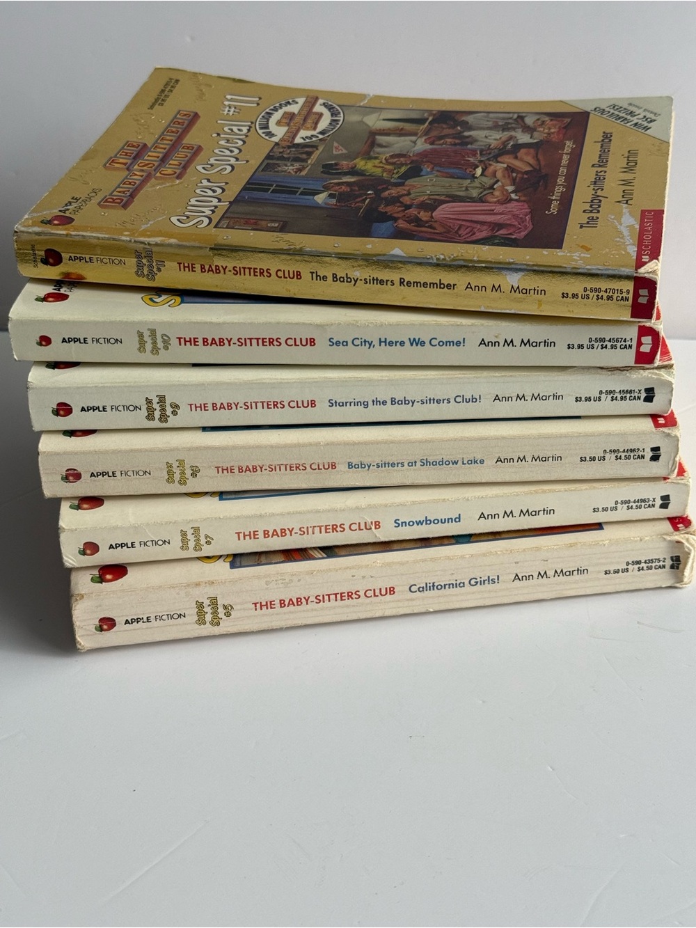 Babysitters Club books Ann Martin Super Special 5, 7-11 Great Condition Goldbook